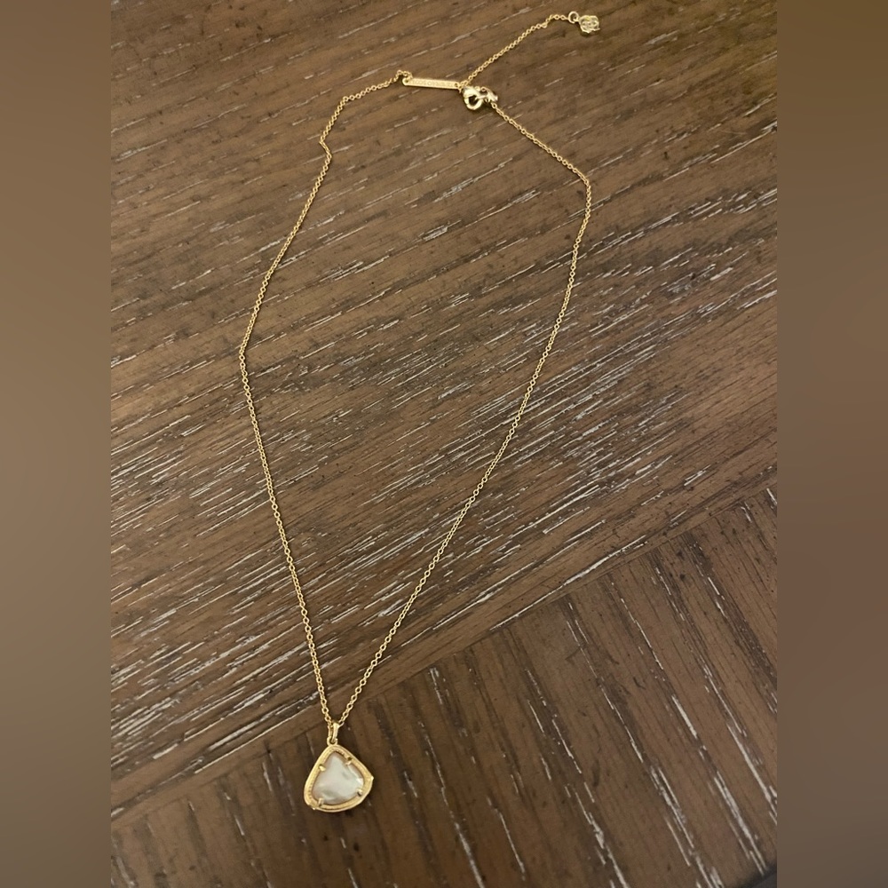 Kendra Scott Necklace